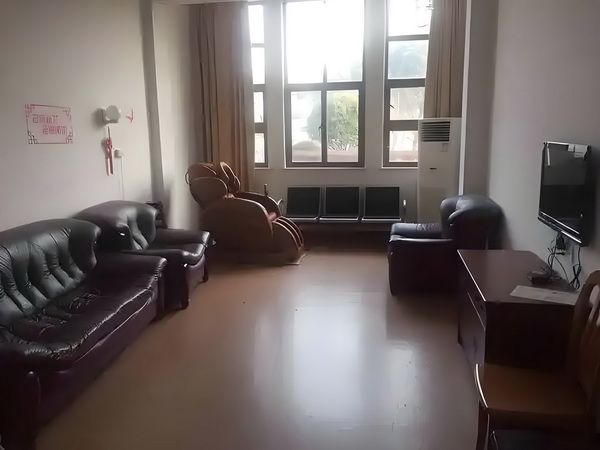 女商王妃狠嚣张