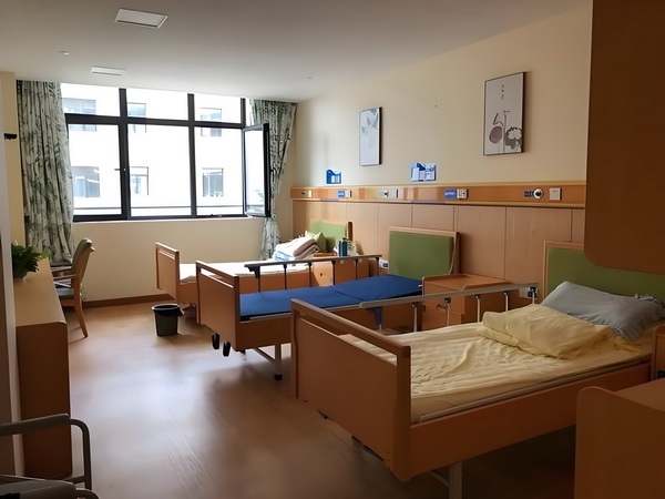 妻从天降：豪门金主落魄妻